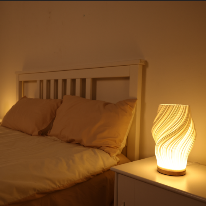 Crest Lamp
