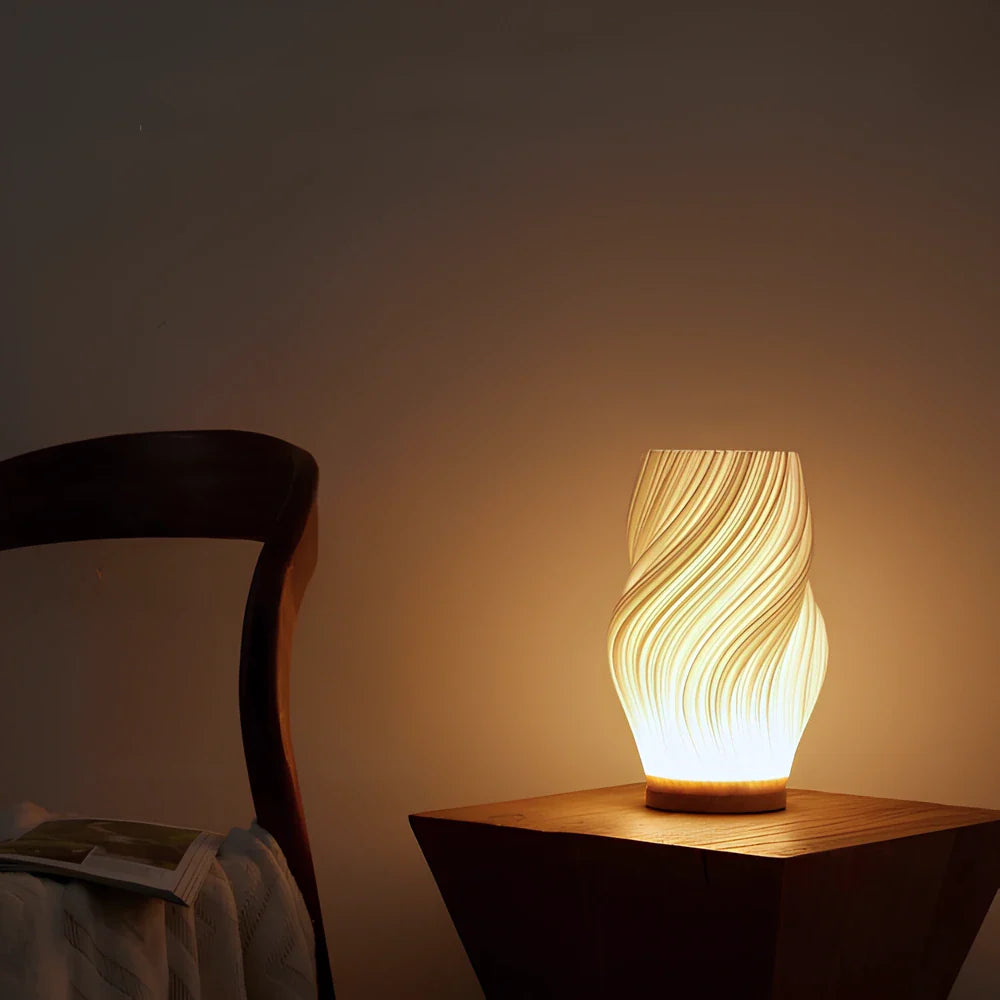 Crest Lamp