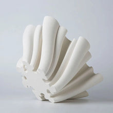 The Columnar Lattice Vase