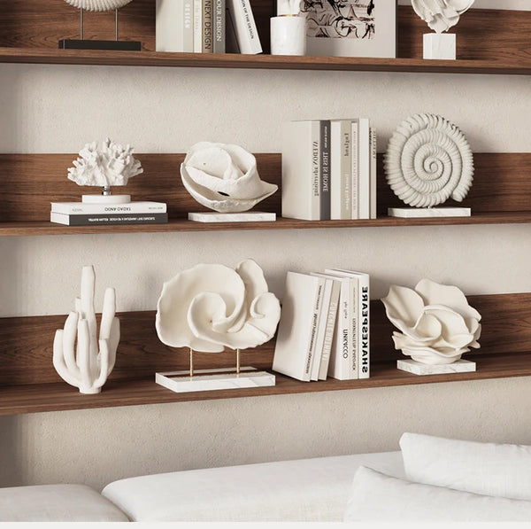 Atlas I Mytos Sculpture