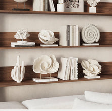 Atlas I Mytos Sculpture