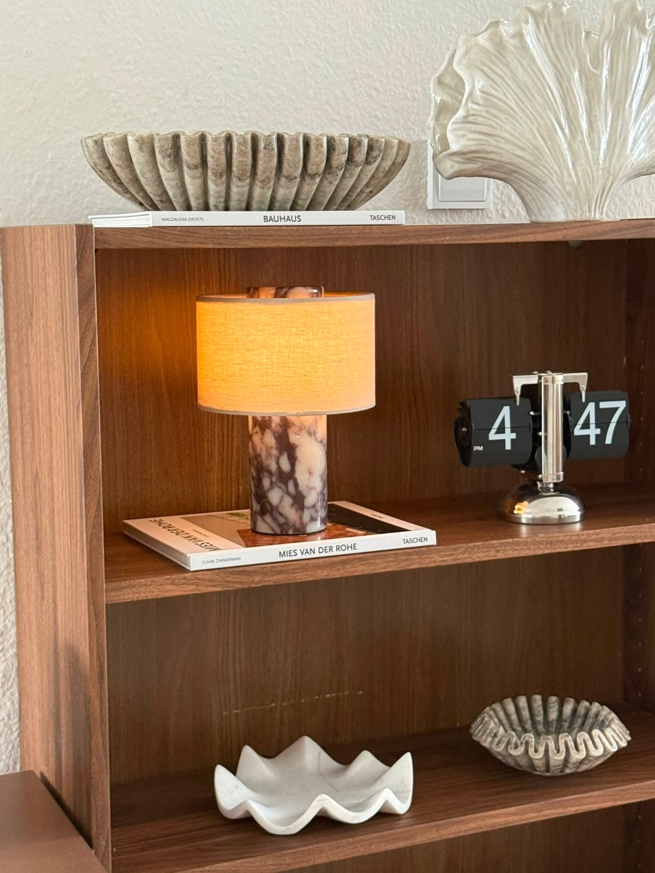 Marmora Marble Table Lamp with natural Calacatta marble base – STUDIO GONKA