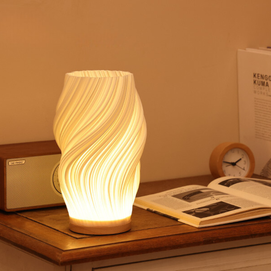 Crest Lamp