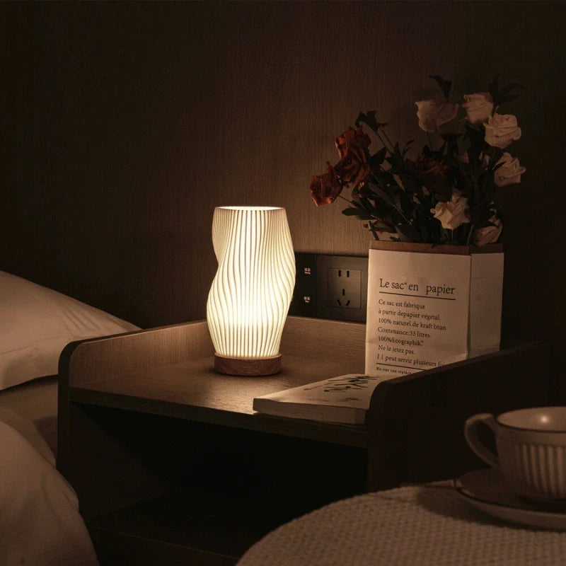 Crest Lamp