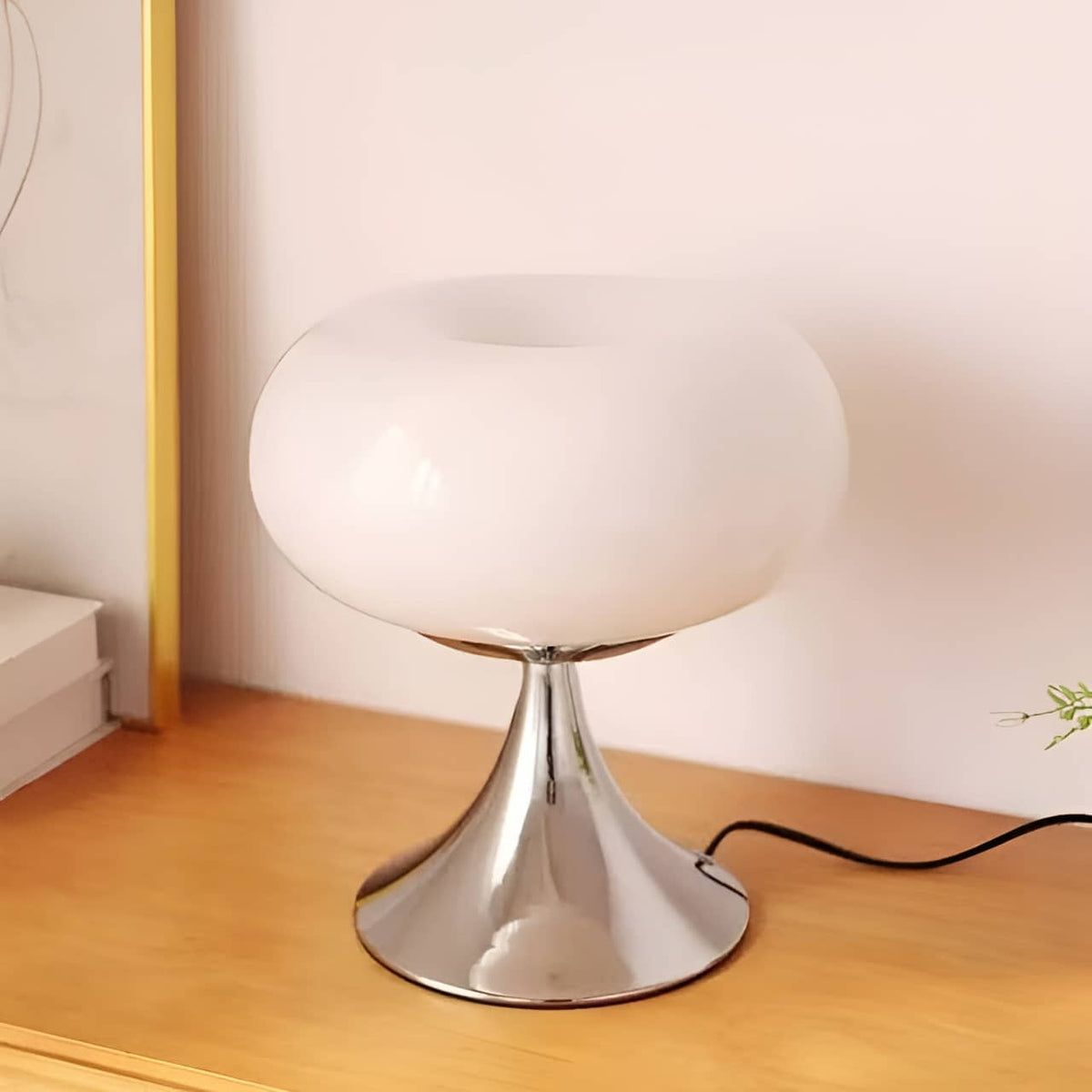 Bauhaus Donut Table Lamp
