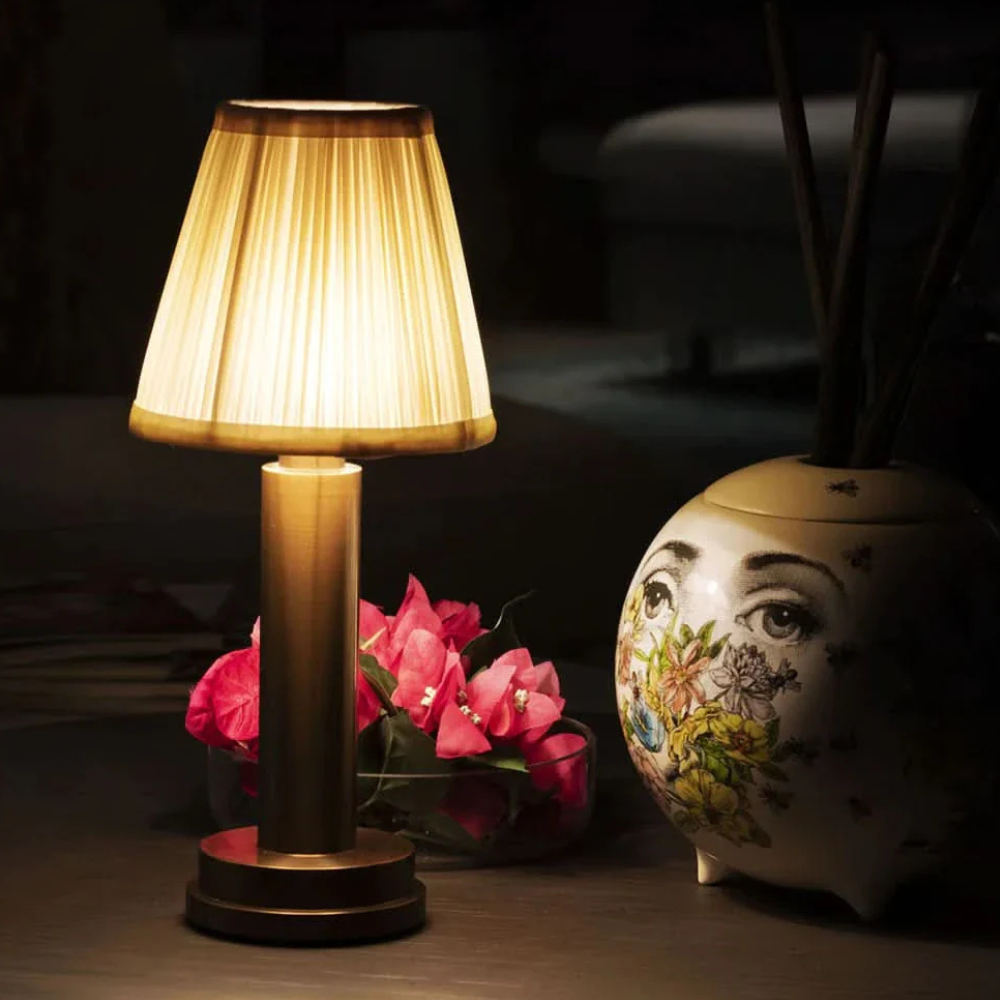 Classa Cordless Table Lamp