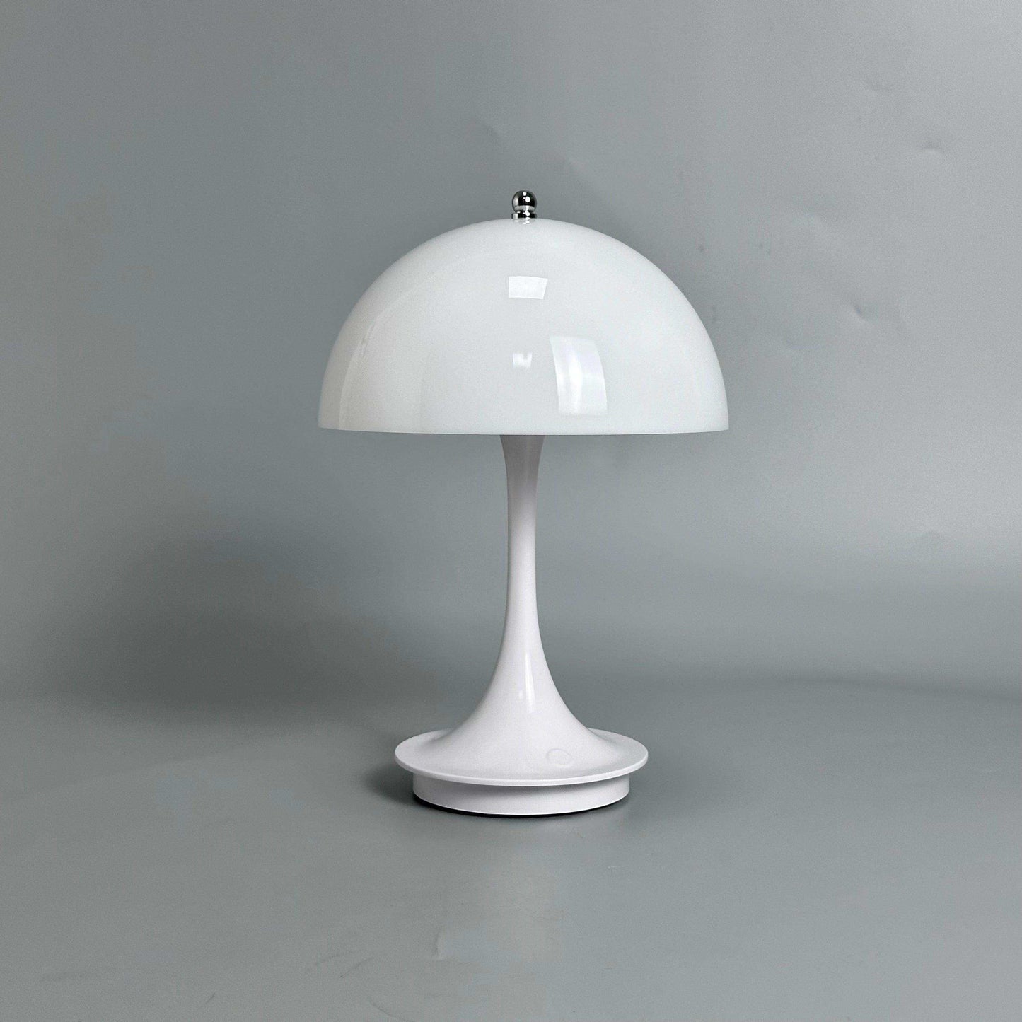 Luna Desk Lamp – minimalist rechargeable mushroom lamp – STUDIO GONKA